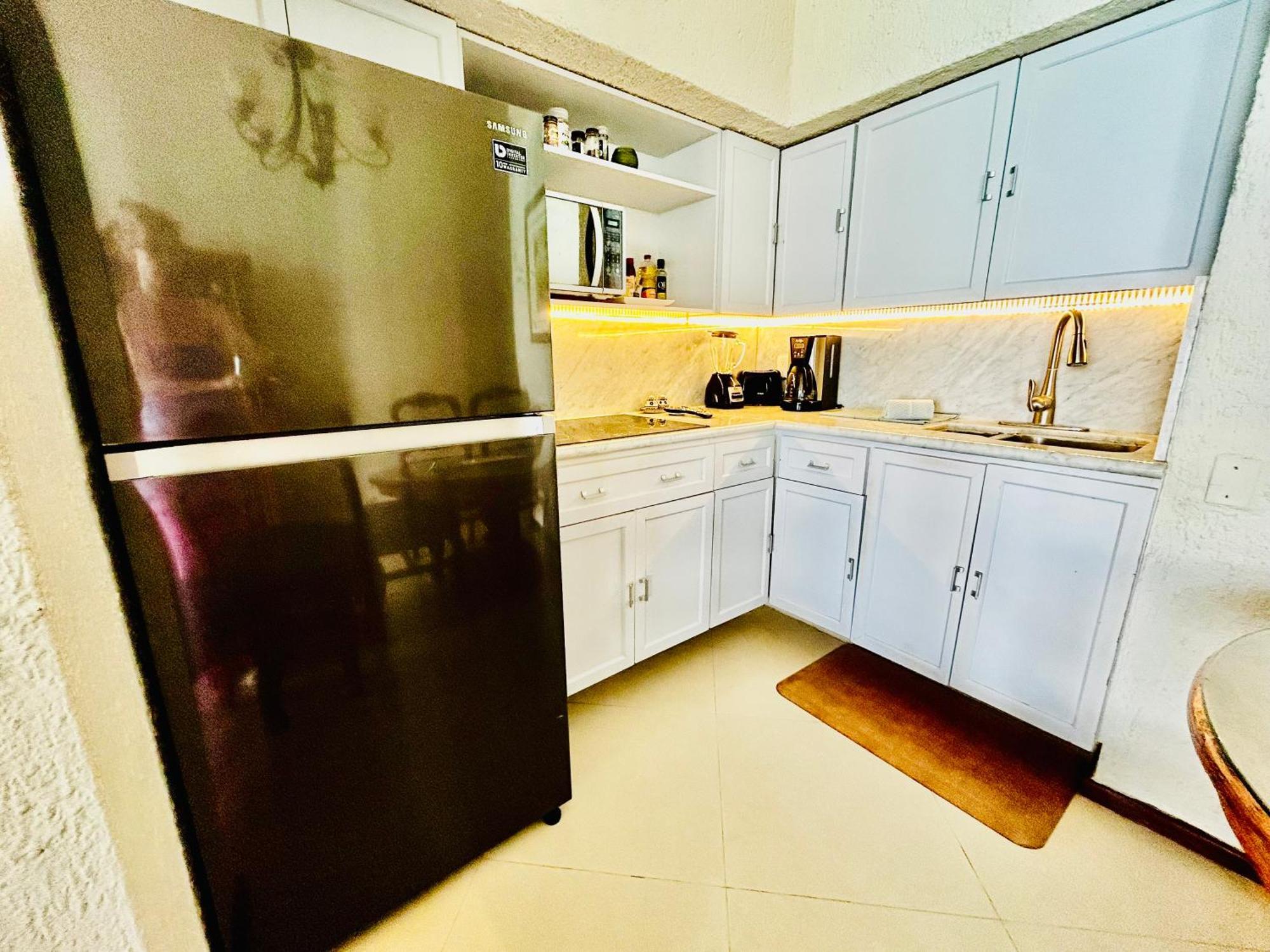 Solymar Beach Condos Κανκούν Εξωτερικό φωτογραφία