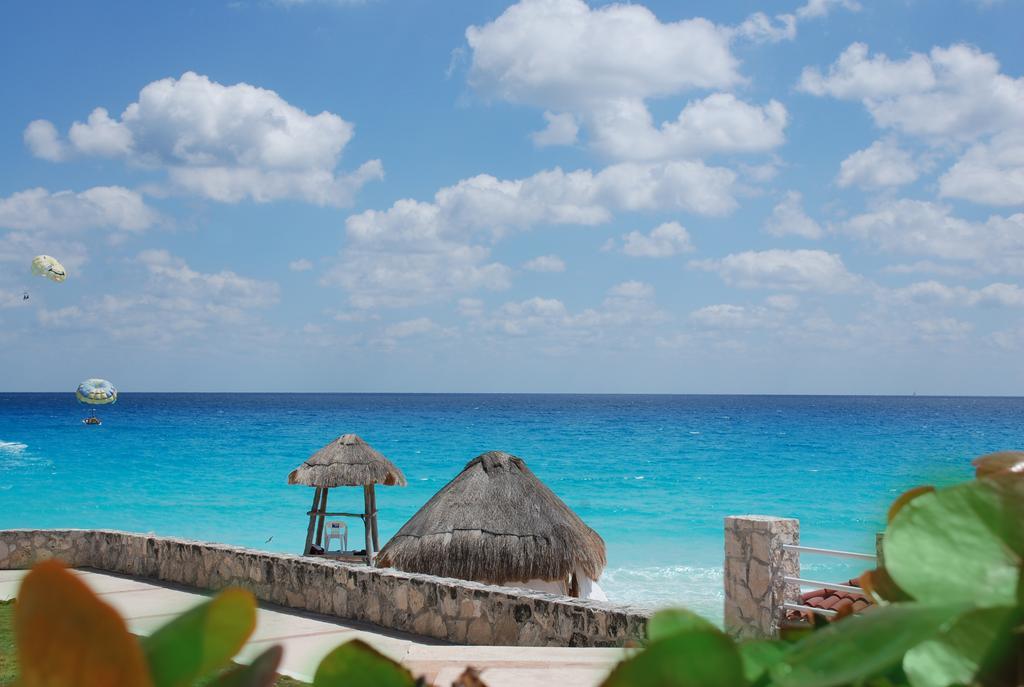 Solymar Beach Condos Κανκούν Εξωτερικό φωτογραφία